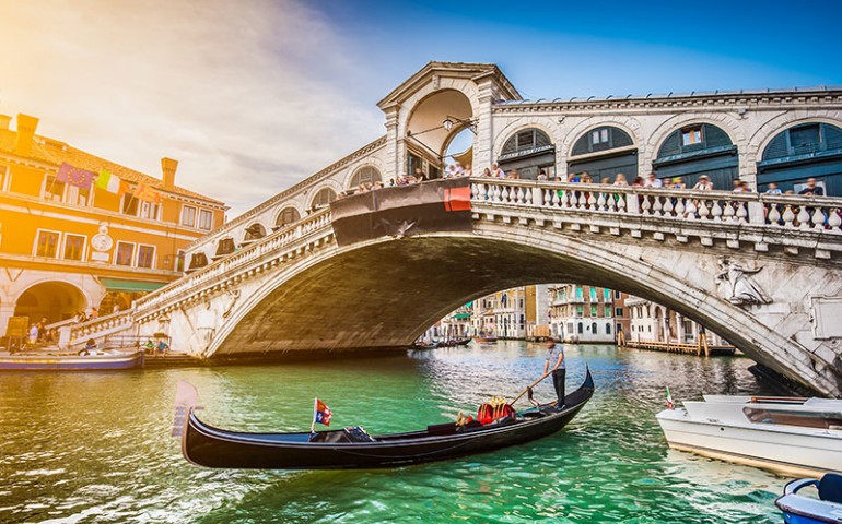 The Iconic Rialto Bridge: Venice's Most Famous Landmark